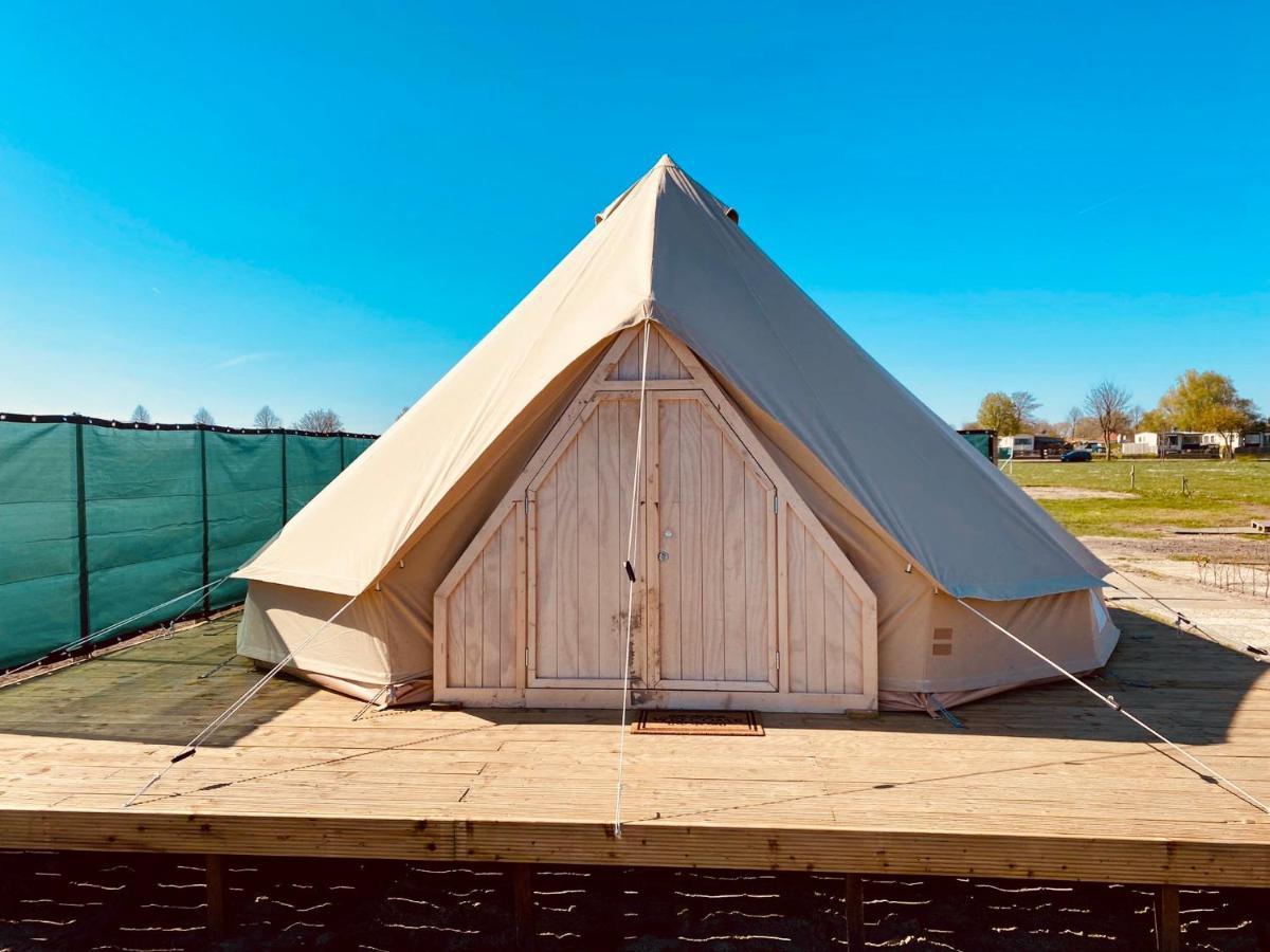 Bell Tent Hotell Heerewaarden Eksteriør bilde